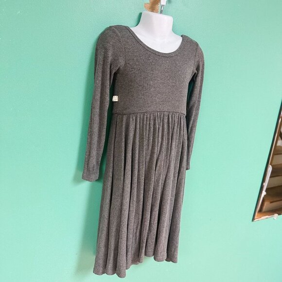 Childhoods Clothing Gray Long Sleeve Swing Dress Size 6/7 - Picture 3 of 9